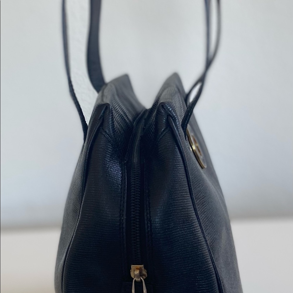 Authentic Celine Circle logo Shoulder Bag Black - Picture 2 of 12